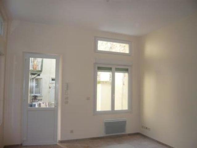 appartement à louer - 2 pièces - 30.9 m2 - MONTEREAU FAULT YONNE - 77 - ILE-DE-FRANCE - Century 21 Martinot Immobilier appartement à louer - 2 pièces - 30.9 m2 - MONTEREAU FAULT YONNE - 77 - ILE-DE-FRANCE - Century 21 Martinot Immobilier