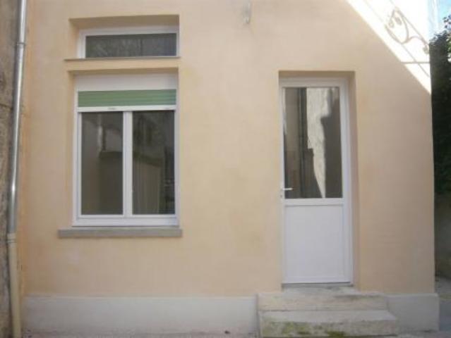 appartement à louer - 2 pièces - 30.9 m2 - MONTEREAU FAULT YONNE - 77 - ILE-DE-FRANCE - Century 21 Martinot Immobilier appartement à louer - 2 pièces - 30.9 m2 - MONTEREAU FAULT YONNE - 77 - ILE-DE-FRANCE - Century 21 Martinot Immobilier