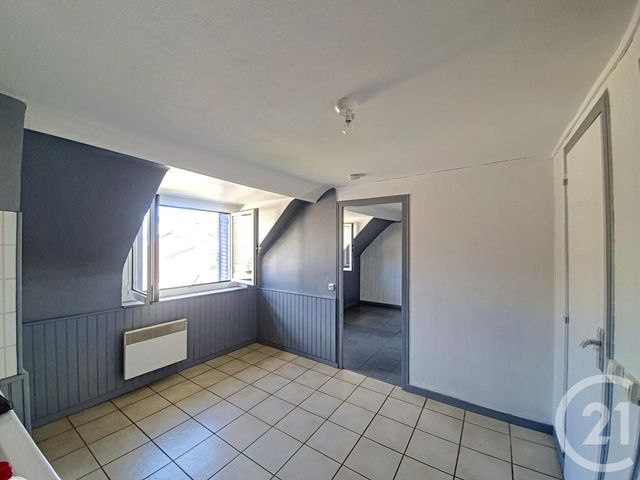 Afficher la photo en grand Appartement F2 à louer - 2 pièces - 30.93 m2 - MONTEREAU FAULT YONNE - 77 - ILE-DE-FRANCE - Century 21 Martinot Immobilier