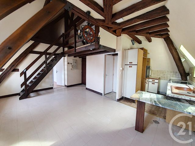 Afficher la photo en grand Appartement F3 à louer - 2 pièces - 65.0 m2 - MONTEREAU FAULT YONNE - 77 - ILE-DE-FRANCE - Century 21 Martinot Immobilier