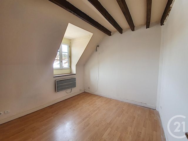 Afficher la photo en grand Appartement F3 à louer - 2 pièces - 65.0 m2 - MONTEREAU FAULT YONNE - 77 - ILE-DE-FRANCE - Century 21 Martinot Immobilier