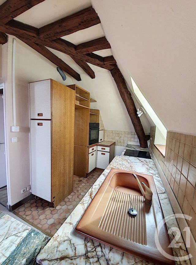 Afficher la photo en grand Appartement F3 à louer - 2 pièces - 65.0 m2 - MONTEREAU FAULT YONNE - 77 - ILE-DE-FRANCE - Century 21 Martinot Immobilier