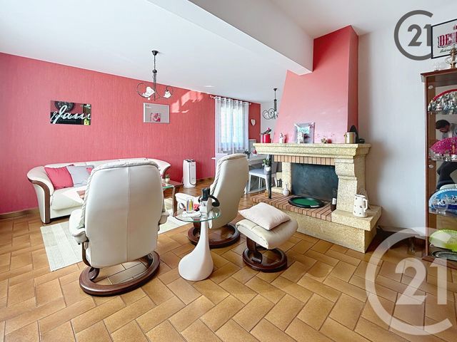 maison à vendre - 5 pièces - 135.58 m2 - ST GERMAIN LAVAL - 77 - ILE-DE-FRANCE - Century 21 Martinot Immobilier