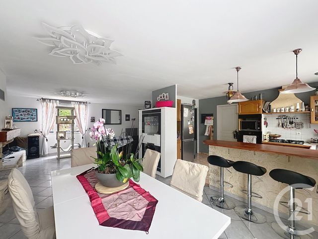 maison à vendre - 7 pièces - 165.0 m2 - MONTIGNY LENCOUP - 77 - ILE-DE-FRANCE - Century 21 Martinot Immobilier