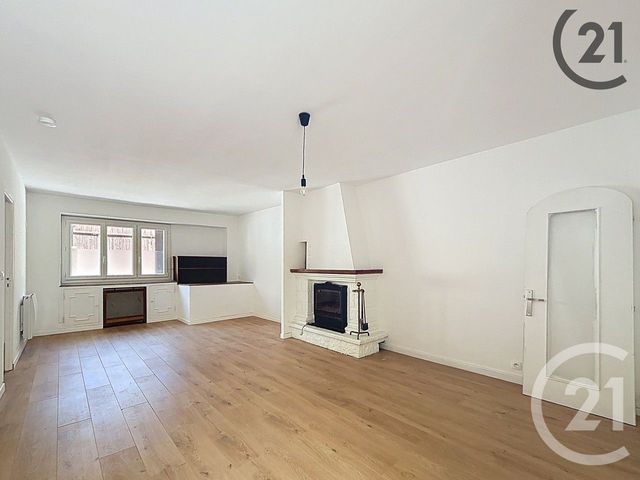 Appartement F3 à vendre - 3 pièces - 69.53 m2 - MONTEREAU FAULT YONNE - 77 - ILE-DE-FRANCE - Century 21 Martinot Immobilier