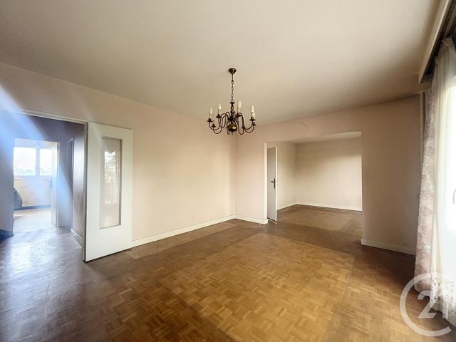 Appartement F3 à vendre - 4 pièces - 73.0 m2 - MONTEREAU FAULT YONNE - 77 - ILE-DE-FRANCE - Century 21 Martinot Immobilier
