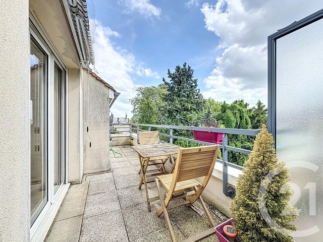 Appartement F4 à vendre - 4 pièces - 89.84 m2 - MONTEREAU FAULT YONNE - 77 - ILE-DE-FRANCE - Century 21 Martinot Immobilier