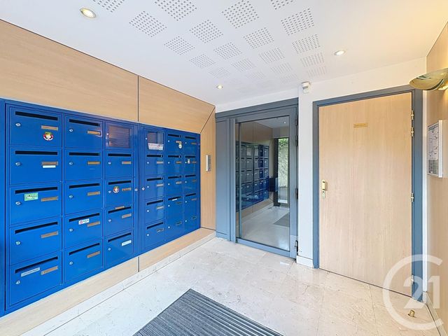 Appartement F4 à vendre - 4 pièces - 89.84 m2 - MONTEREAU FAULT YONNE - 77 - ILE-DE-FRANCE - Century 21 Martinot Immobilier