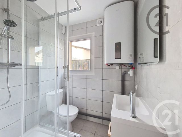 Appartement Studio à louer - 1 pièce - 24.0 m2 - CANNES ECLUSE - 77 - ILE-DE-FRANCE - Century 21 Martinot Immobilier