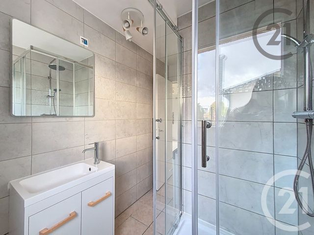 Appartement Studio à louer - 1 pièce - 24.0 m2 - CANNES ECLUSE - 77 - ILE-DE-FRANCE - Century 21 Martinot Immobilier