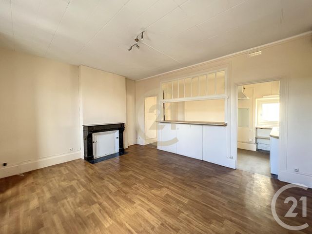 Appartement F3 à louer - 3 pièces - 60.0 m2 - MONTEREAU FAULT YONNE - 77 - ILE-DE-FRANCE - Century 21 Martinot Immobilier