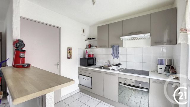 Appartement F2 à vendre - 2 pièces - 48.95 m2 - MONTEREAU FAULT YONNE - 77 - ILE-DE-FRANCE - Century 21 Martinot Immobilier