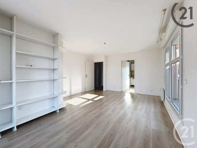 Appartement F3 à vendre - 3 pièces - 58.62 m2 - MONTEREAU FAULT YONNE - 77 - ILE-DE-FRANCE - Century 21 Martinot Immobilier
