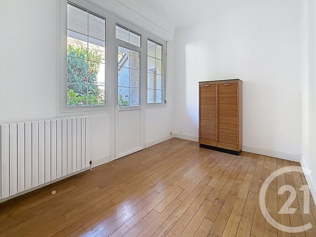 maison à vendre - 7 pièces - 160.96 m2 - MONTEREAU FAULT YONNE - 77 - ILE-DE-FRANCE - Century 21 Martinot Immobilier