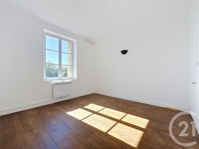 maison à vendre - 7 pièces - 160.96 m2 - MONTEREAU FAULT YONNE - 77 - ILE-DE-FRANCE - Century 21 Martinot Immobilier
