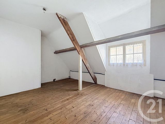 maison à vendre - 7 pièces - 160.96 m2 - MONTEREAU FAULT YONNE - 77 - ILE-DE-FRANCE - Century 21 Martinot Immobilier