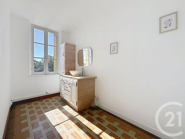 maison à vendre - 7 pièces - 160.96 m2 - MONTEREAU FAULT YONNE - 77 - ILE-DE-FRANCE - Century 21 Martinot Immobilier
