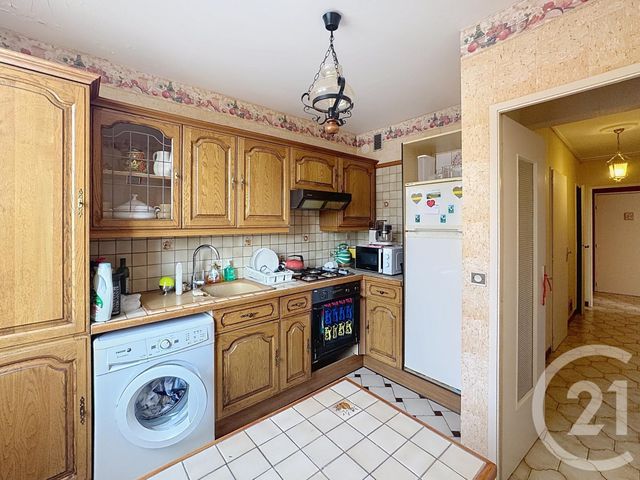 Appartement F3 à vendre - 3 pièces - 69.01 m2 - MONTEREAU FAULT YONNE - 77 - ILE-DE-FRANCE - Century 21 Martinot Immobilier