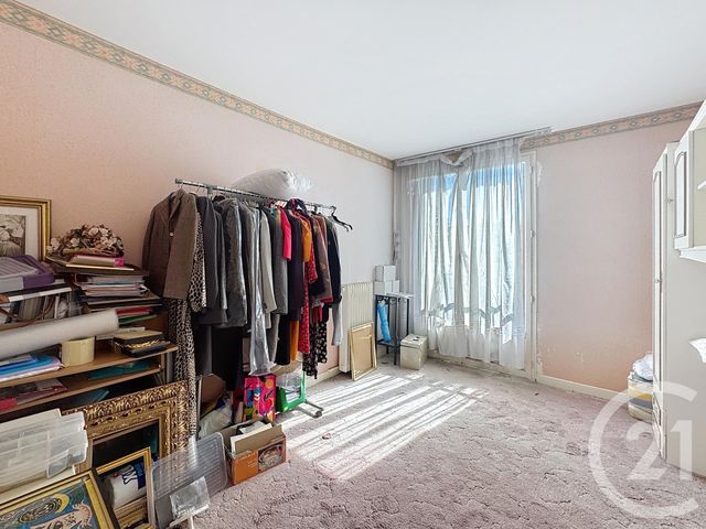 Appartement F3 à vendre - 3 pièces - 69.01 m2 - MONTEREAU FAULT YONNE - 77 - ILE-DE-FRANCE - Century 21 Martinot Immobilier