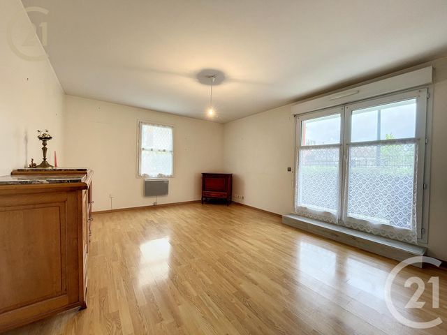 appartement à vendre - 3 pièces - 56.43 m2 - MONTEREAU FAULT YONNE - 77 - ILE-DE-FRANCE - Century 21 Martinot Immobilier