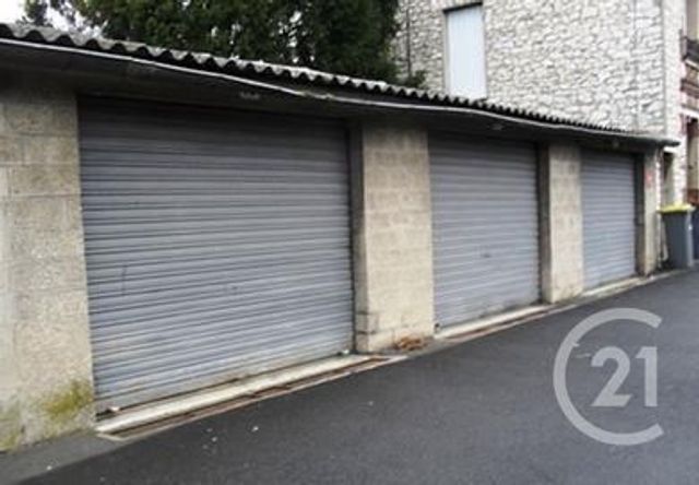 parking à louer - 21.7 m2 - MONTEREAU FAULT YONNE - 77 - ILE-DE-FRANCE - Century 21 Martinot Immobilier