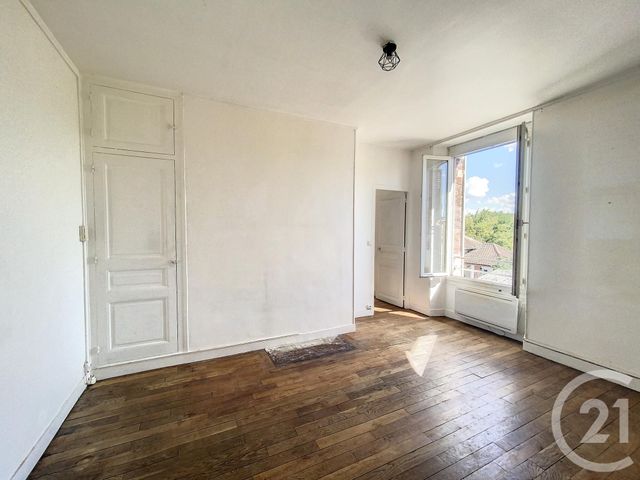 Appartement F2 à vendre - 2 pièces - 41.0 m2 - MONTEREAU FAULT YONNE - 77 - ILE-DE-FRANCE - Century 21 Martinot Immobilier