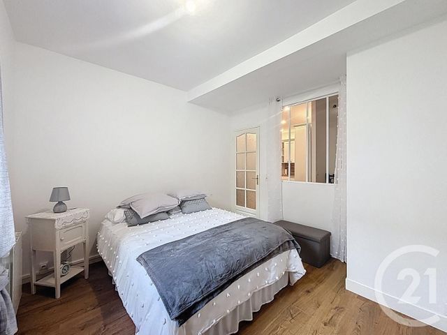 Appartement F3 à vendre - 3 pièces - 75.57 m2 - MONTEREAU FAULT YONNE - 77 - ILE-DE-FRANCE - Century 21 Martinot Immobilier