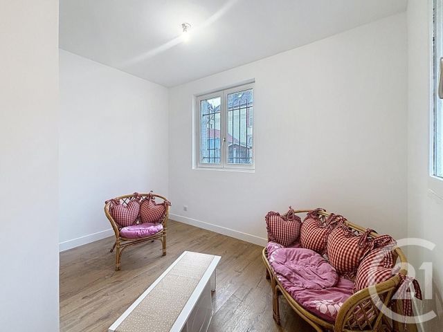 Appartement F3 à vendre - 3 pièces - 75.57 m2 - MONTEREAU FAULT YONNE - 77 - ILE-DE-FRANCE - Century 21 Martinot Immobilier