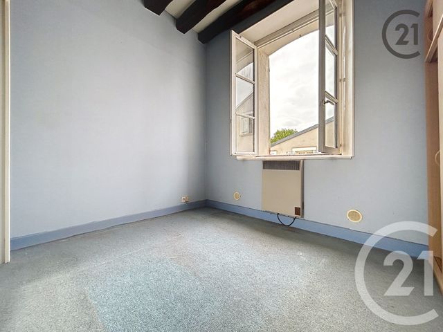 Appartement F2 à vendre - 2 pièces - 45.25 m2 - MONTEREAU FAULT YONNE - 77 - ILE-DE-FRANCE - Century 21 Martinot Immobilier