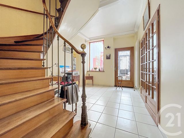 maison à vendre - 7 pièces - 177.21 m2 - VILLENEUVE LA GUYARD - 89 - BOURGOGNE - Century 21 Martinot Immobilier