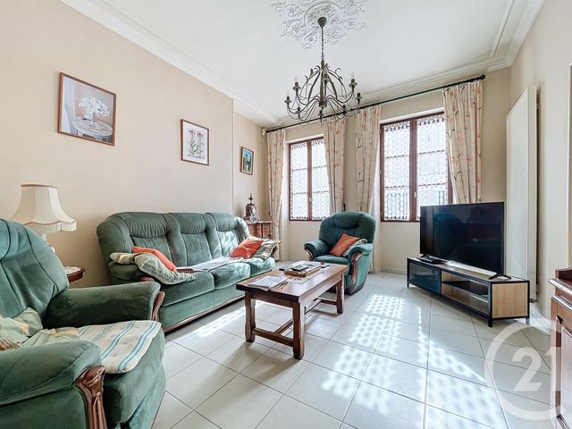 maison à vendre - 7 pièces - 177.21 m2 - VILLENEUVE LA GUYARD - 89 - BOURGOGNE - Century 21 Martinot Immobilier