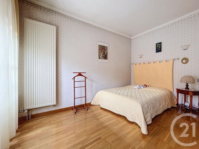 maison à vendre - 7 pièces - 177.21 m2 - VILLENEUVE LA GUYARD - 89 - BOURGOGNE - Century 21 Martinot Immobilier