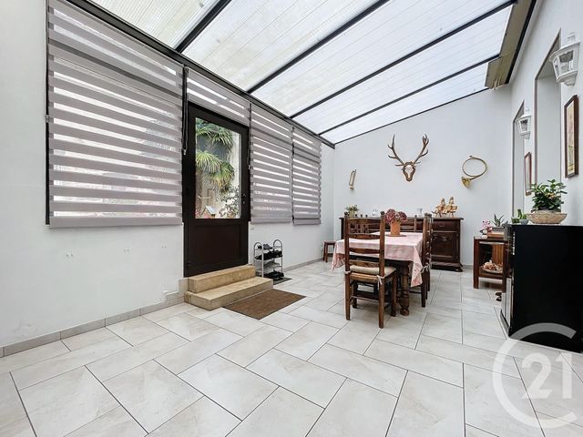 maison à vendre - 7 pièces - 177.21 m2 - VILLENEUVE LA GUYARD - 89 - BOURGOGNE - Century 21 Martinot Immobilier