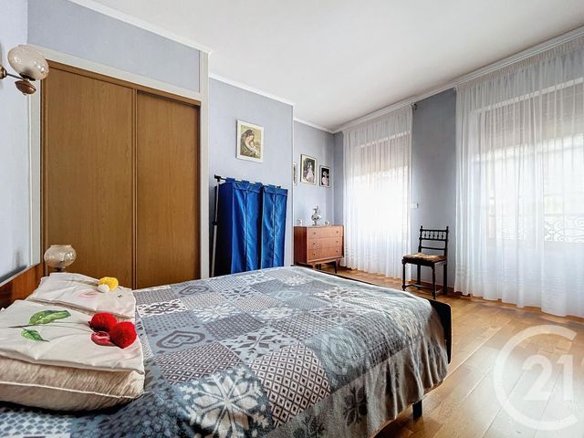 maison à vendre - 7 pièces - 177.21 m2 - VILLENEUVE LA GUYARD - 89 - BOURGOGNE - Century 21 Martinot Immobilier