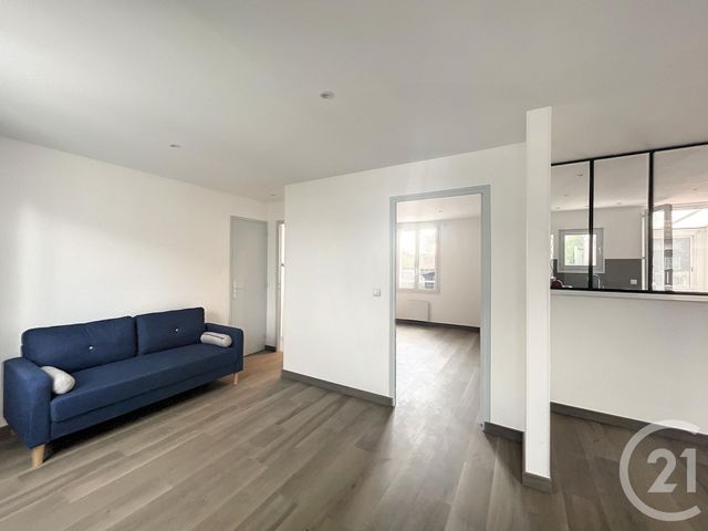 Appartement F3 à louer - 2 pièces - 63.0 m2 - MONTEREAU FAULT YONNE - 77 - ILE-DE-FRANCE - Century 21 Martinot Immobilier