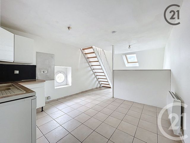 Appartement F2 à vendre - 2 pièces - 35.0 m2 - MONTEREAU FAULT YONNE - 77 - ILE-DE-FRANCE - Century 21 Martinot Immobilier