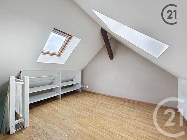 Appartement F2 à vendre - 2 pièces - 35.0 m2 - MONTEREAU FAULT YONNE - 77 - ILE-DE-FRANCE - Century 21 Martinot Immobilier