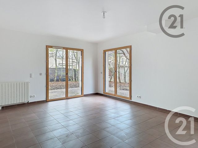 maison à louer - 5 pièces - 125.0 m2 - MONTEREAU FAULT YONNE - 77 - ILE-DE-FRANCE - Century 21 Martinot Immobilier