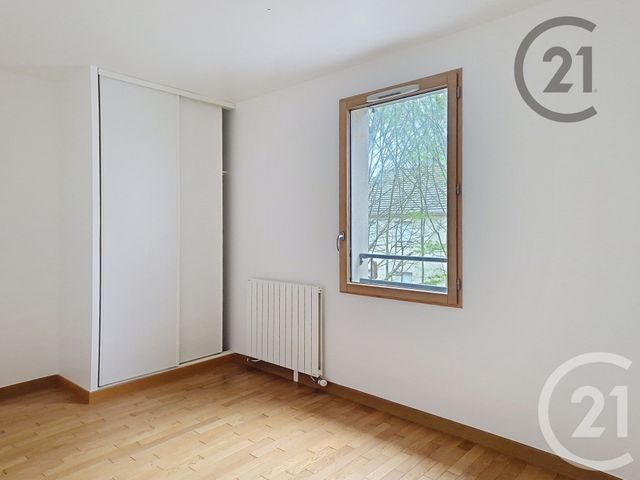 maison à louer - 5 pièces - 125.0 m2 - MONTEREAU FAULT YONNE - 77 - ILE-DE-FRANCE - Century 21 Martinot Immobilier