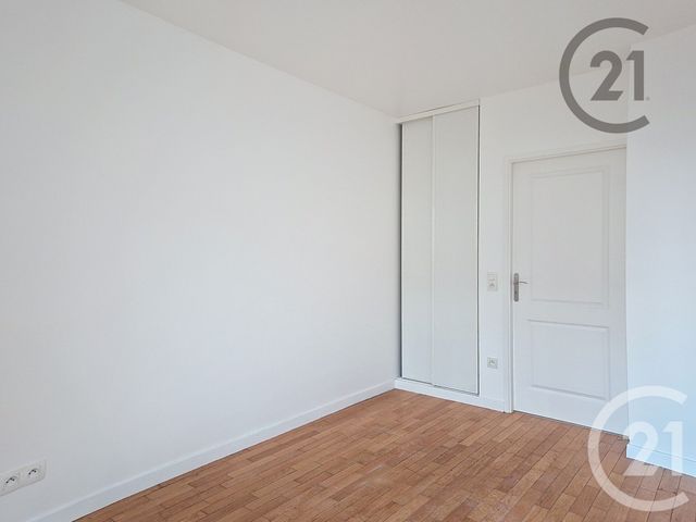 maison à louer - 5 pièces - 125.0 m2 - MONTEREAU FAULT YONNE - 77 - ILE-DE-FRANCE - Century 21 Martinot Immobilier