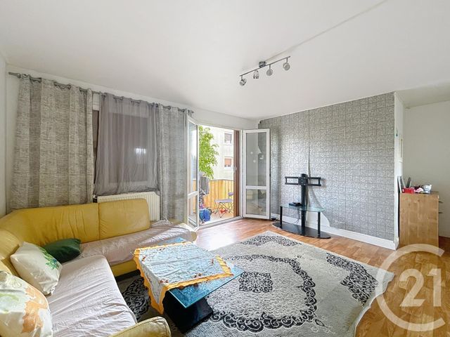 Appartement F3 à vendre - 3 pièces - 60.71 m2 - MONTEREAU FAULT YONNE - 77 - ILE-DE-FRANCE - Century 21 Martinot Immobilier