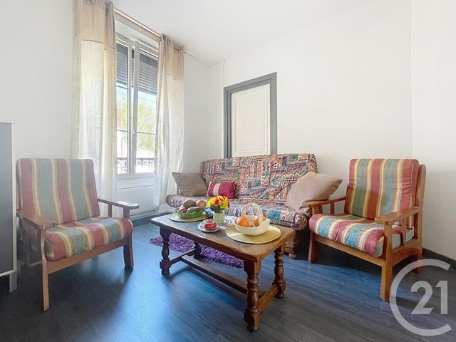 Appartement F3 à vendre - 3 pièces - 49.29 m2 - MONTEREAU FAULT YONNE - 77 - ILE-DE-FRANCE - Century 21 Martinot Immobilier