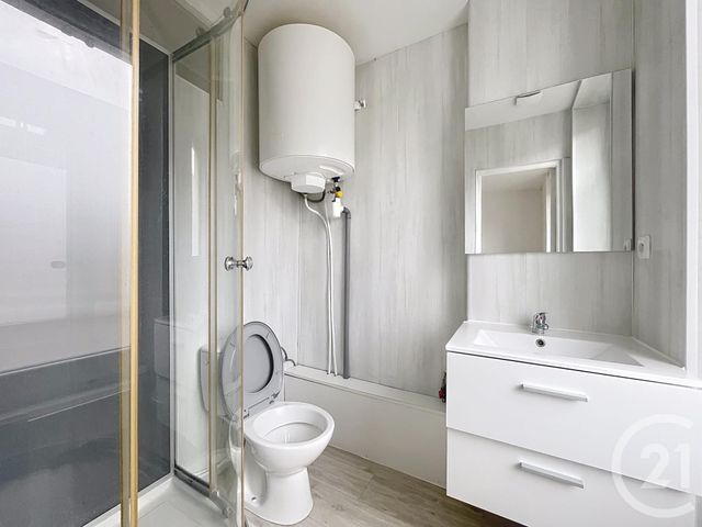 Appartement F2 à vendre - 2 pièces - 32.77 m2 - MONTEREAU FAULT YONNE - 77 - ILE-DE-FRANCE - Century 21 Martinot Immobilier