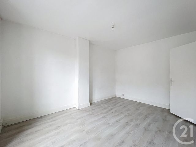 Appartement F2 à vendre - 2 pièces - 32.77 m2 - MONTEREAU FAULT YONNE - 77 - ILE-DE-FRANCE - Century 21 Martinot Immobilier