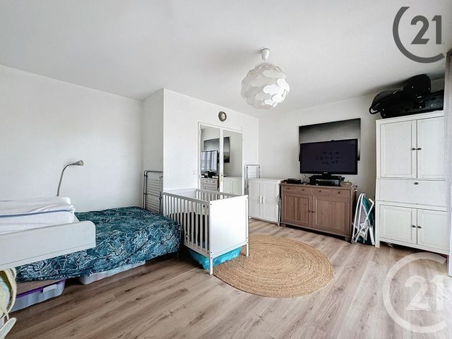 Appartement F1 à louer - 1 pièce - 35.42 m2 - MONTEREAU FAULT YONNE - 77 - ILE-DE-FRANCE - Century 21 Martinot Immobilier
