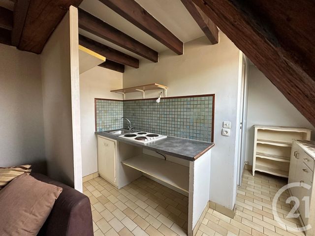 Appartement F1 à vendre - 1 pièce - 27.53 m2 - MONTEREAU FAULT YONNE - 77 - ILE-DE-FRANCE - Century 21 Martinot Immobilier