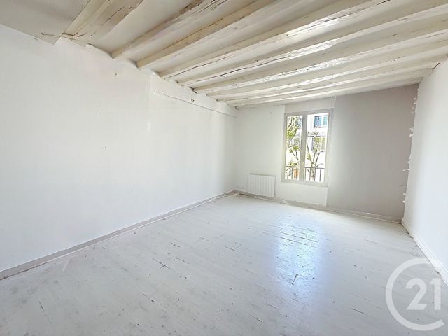 Appartement F1 à vendre MONTEREAU FAULT YONNE