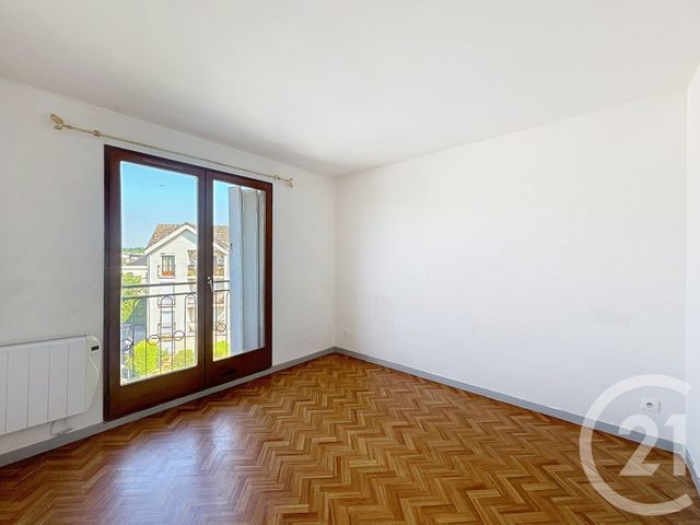 Appartement F2 à vendre - 2 pièces - 36.3 m2 - MONTEREAU FAULT YONNE - 77 - ILE-DE-FRANCE - Century 21 Martinot Immobilier