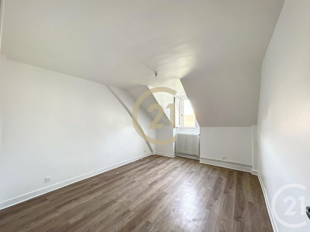 Appartement F2 à louer - 2 pièces - 39.94 m2 - MONTEREAU FAULT YONNE - 77 - ILE-DE-FRANCE - Century 21 Martinot Immobilier