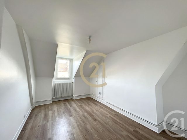 Appartement F2 à louer - 2 pièces - 39.94 m2 - MONTEREAU FAULT YONNE - 77 - ILE-DE-FRANCE - Century 21 Martinot Immobilier
